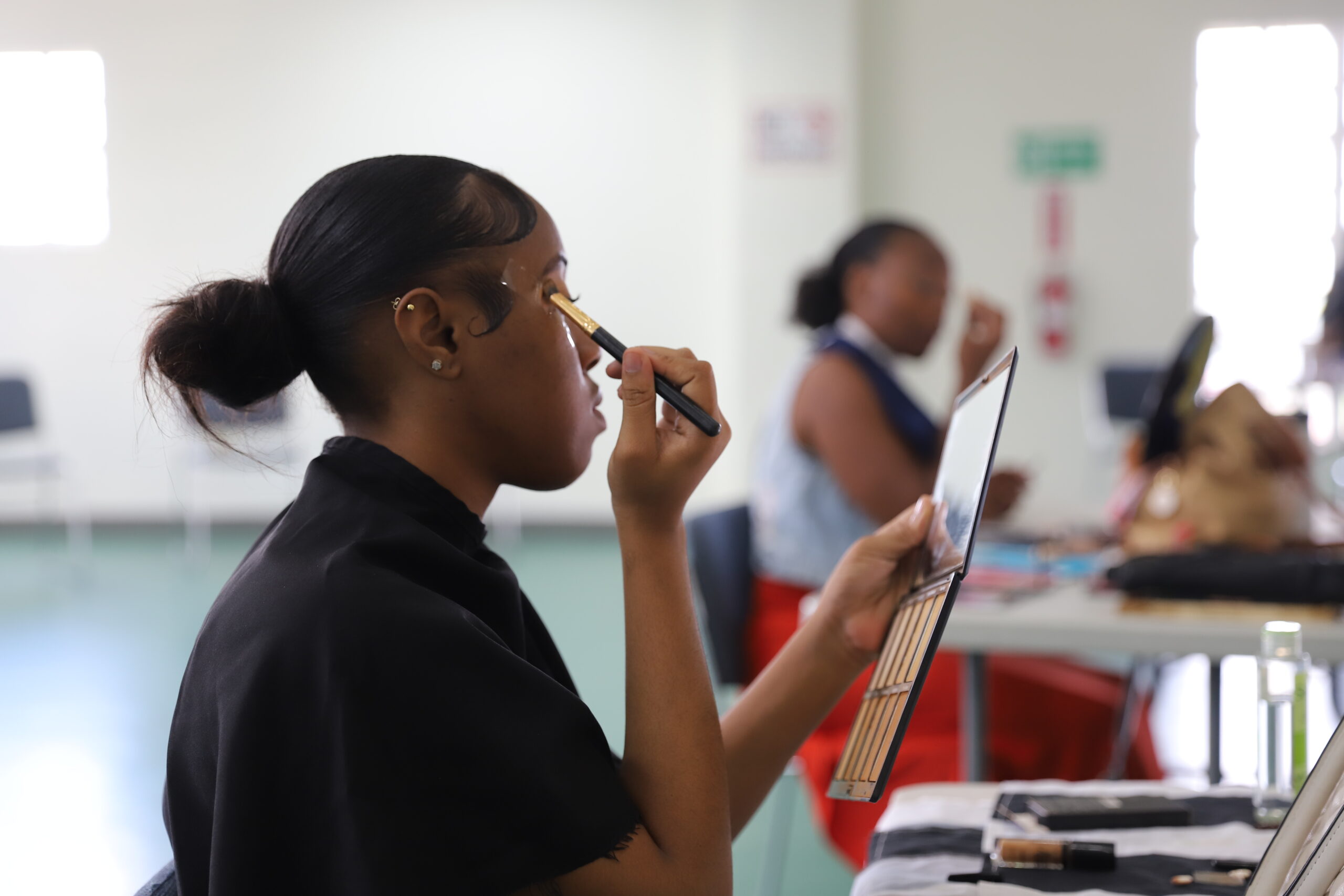 YouYec-Makeup-cover-image